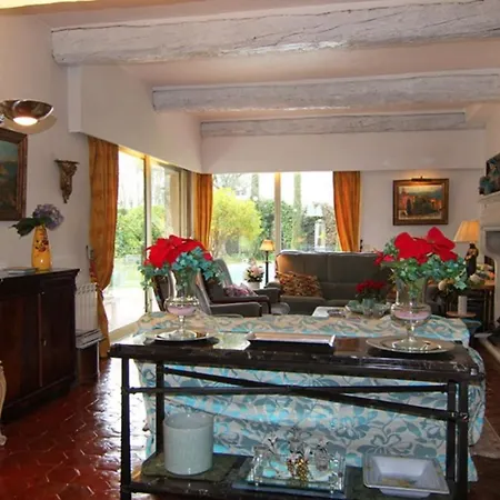 Charming Villa With Pool 300 M From The Pinede And The Sea In Juan-Les-Pin Feriehus Antibes